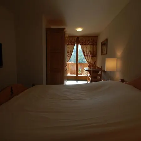 아파트 Beautiful With Comforts And Views